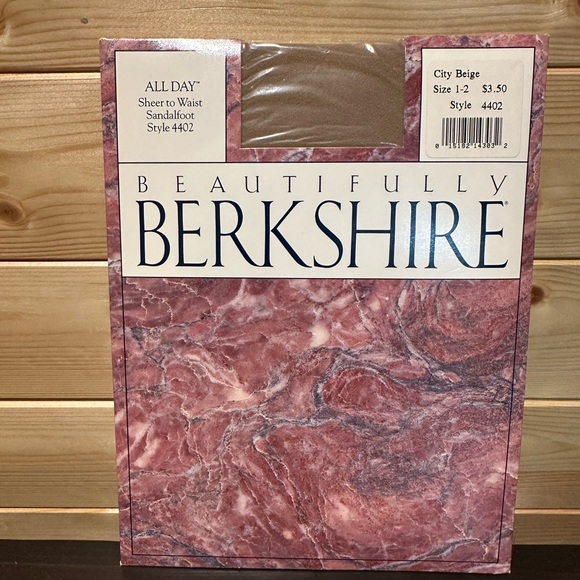 NWT bundle of 12 pantyhose in various brands and colors - Picture 11 of 16